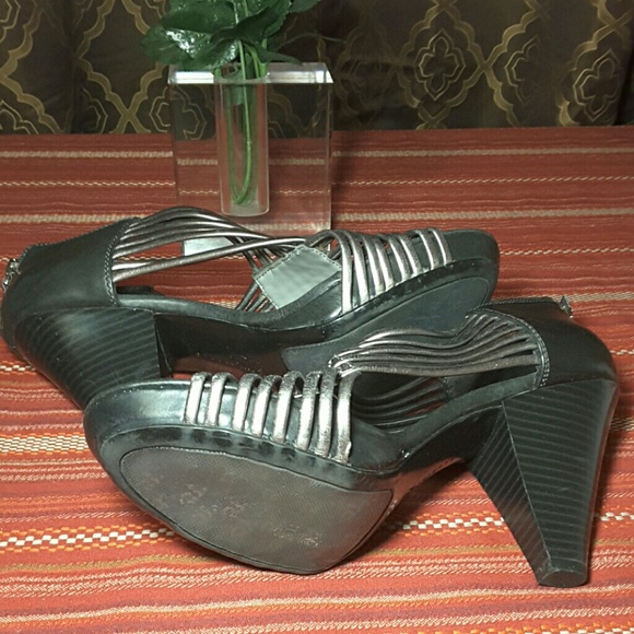 2/$10⚃STUDIO PAOLO heel sandals pewter gray 8 - Picture 6 of 6
